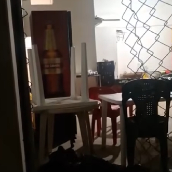 Ladrones desocuparon restaurante en Villa Lucía