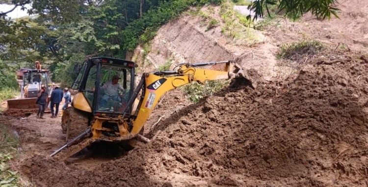 Hoy habilitarían paso por la vía Cuarto Únete en Aguazul tras deslizamiento