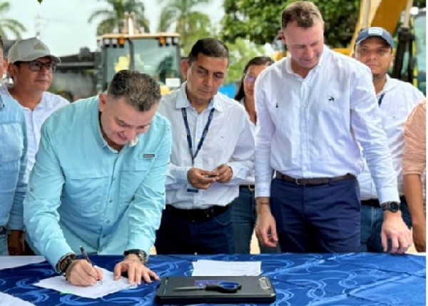 Paz de Ariporo recibe maquinaria amarilla mediante alianza con Perenco y la UNGRD