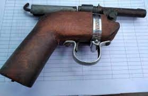Muere hombre por disparo accidental de un arma hechiza