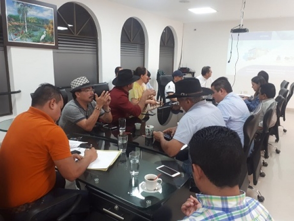 Falencias de la canasta educativa fueron discutidas por Diputados y Secretaria de Educación